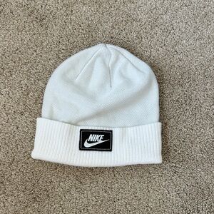 Nike Classic White Knit Beanie
